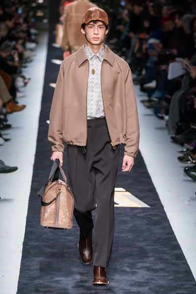 Look 5